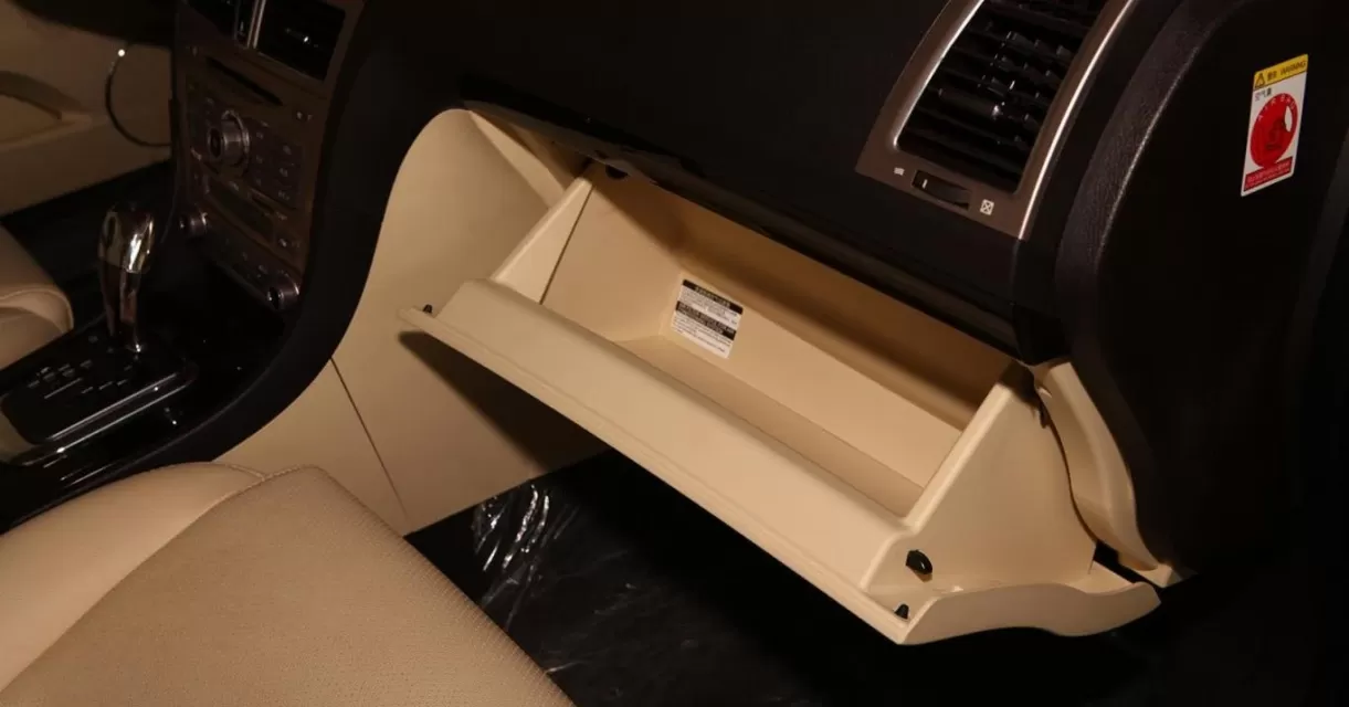 Application Scenarios of Automotive Glove Box Dampers